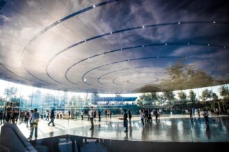 Happy Birthday, Apple! CNET Reminisces on 50 Years of Tech and Events