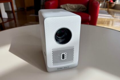 Aurzen Roku TV Smart Projector Review: I Wish More Projectors Had Roku Built-In