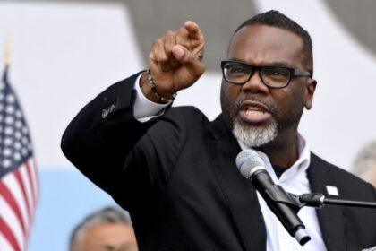 Chicago’s teetering debt is stark warning left-wing mayor is fueling ‘pay later’ doom cycle: expert