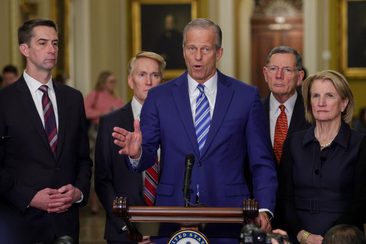 DHS shutdown breakthrough comes at cost for Republicans as funding fights nears end