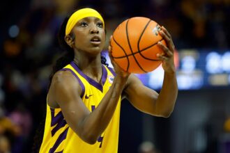 LSU star Flau’jae Johnson carries bearded dragon into final NCAA Tournament run of college career