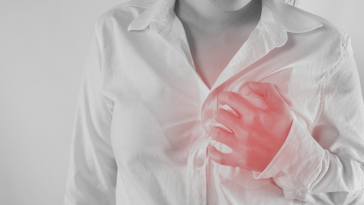 4 Ways to Naturally Ease Anxiety-Related Chest Pains