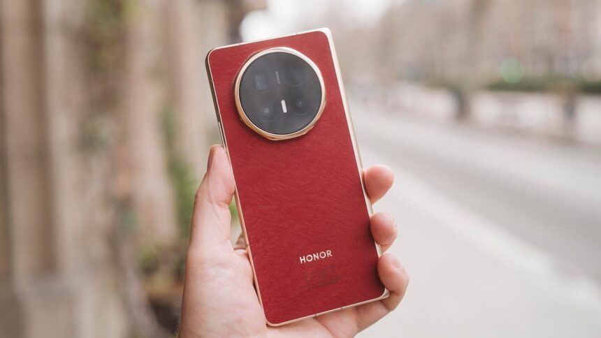 I Love the Slim Design of Honor’s Magic V6 Foldable Phone