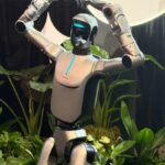 First Steps? Honor’s Humanoid Robot Makes Its Debut With a Moonwalk and a Backflip