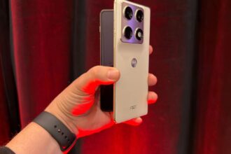Motorola’s Luxurious Touch Could Be the Razr Fold’s Biggest Selling Point