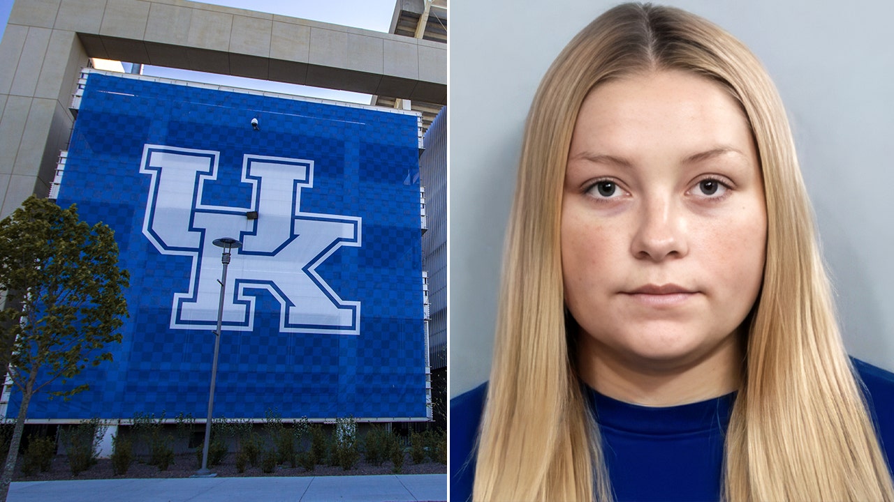 Former Kentucky cheerleader indicted on manslaughter charge after newborn son found dead in closet