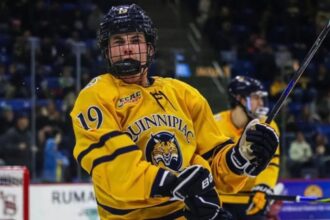 Long Island college hockey prodigy shattering records as freshman at Quinnipiac