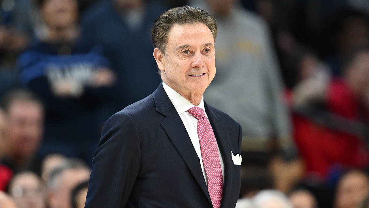 Rick Pitino joins ‘Thank You, NYPD’ campaign before St John’s’ March Madness opener