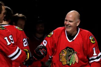 Longtime Blackhawks great and broadcaster Troy Murray dies at 63, team says