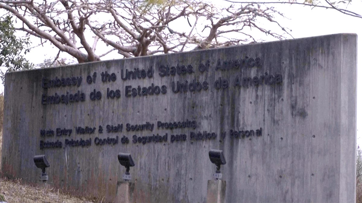 us-embassy-in-venezuela-sign