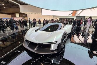 I Saw Xiaomi’s Wild Hypercar Up Close and It’s Pure Video Game Bliss