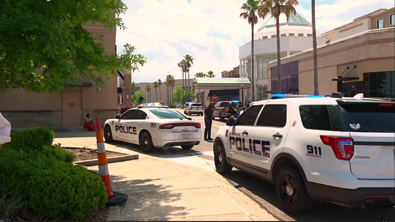 Several shoppers caught in crossfire, wounded as shooting erupts inside busy Louisiana mall: police