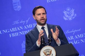 US VP Vance attacks Brussels and vows to help Orbán after meeting