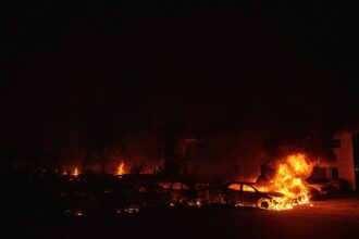 Moscow bombards Ukraine while Kyiv targets Russian oil facilities