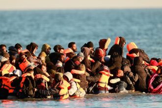 Tighter EU migration controls fail to curb departures from Africa