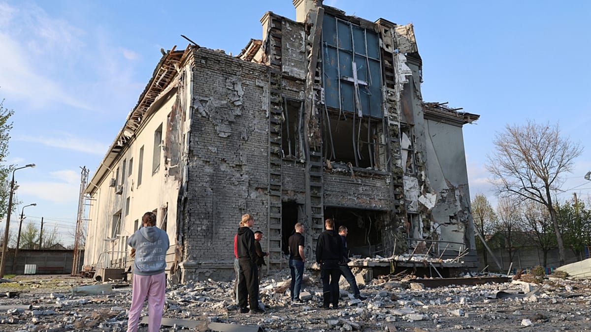 Bombed Ukraine retaliates against Russian military targets