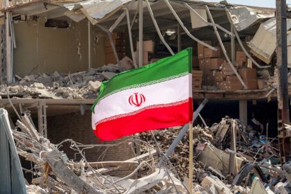 Iran executes people, including teens, by hanging