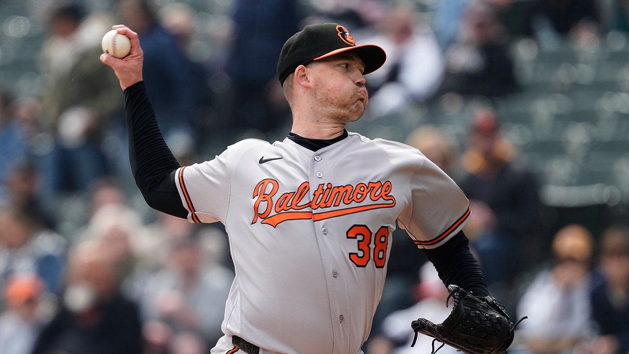 Orioles pitcher commits two errors on one play in disastrous outing