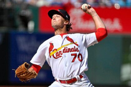 Cardinals pitcher attempting MLB comeback sustains crushing arm injury just 3 pitches into his outing