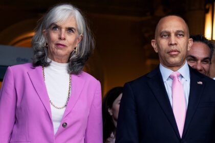 Dems dodge on Trump removal as party weighs 25th Amendment move