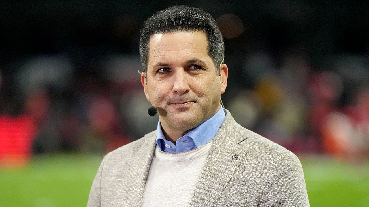 Adam Schefter Grilled Over Russini-Vrabel ‘Scandal’ And It Got Uncomfortable