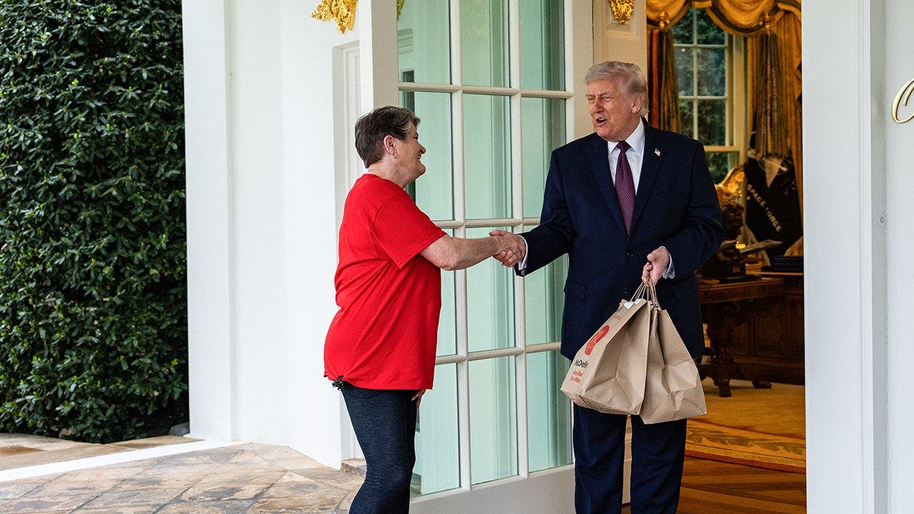 DoorDash driver hails key Trump policy after delivering McDonald’s to White House: ‘I’m going to enjoy it’