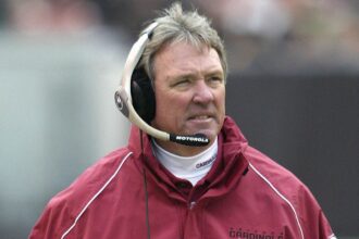 Dave McGinnis, former Cardinals head coach and beloved Titans assistant, dead at 74