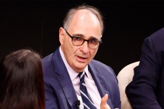 David Axelrod trying to tamp down speculation after meeting the pope