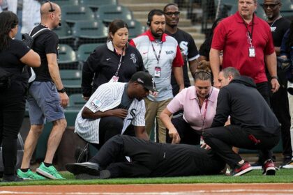 White Sox longtime anthem singer collapses on field while performing Black national anthem