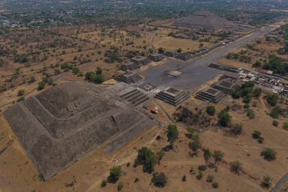 Deadly shooting at historic tourist site leaves one dead, several injured as motive unclear