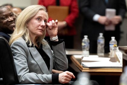 Defeated Virginia Republicans regroup for last chance fight to save House majority