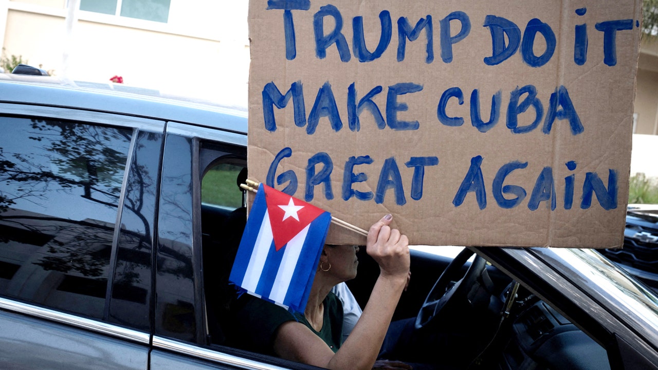 Dem plot to limit Trump war powers on Cuba fails as GOP falls in line with military action abroad