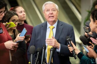 Republicans eye picking up 0M tab for Trump’s ballroom as some Dems open to ‘discuss’ idea