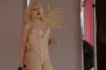 Coachella star suffers X-rated wardrobe malfunction before sprinting off stage