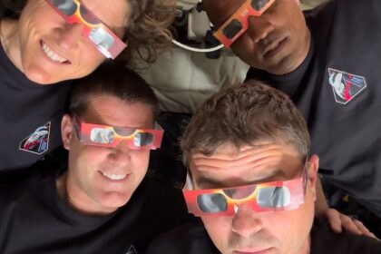 Artemis II Astronauts Are Using iPhones to Capture Stunning Space Images