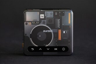 Aurzen Zip Cyber Foldable Portable Projector: Not Bright, Poor Connectivity, but a Lot of Fun