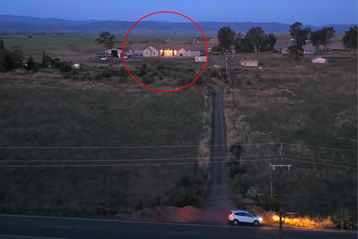 California homeowners’ ingenious hack beats Google Maps every time as drone footage goes viral