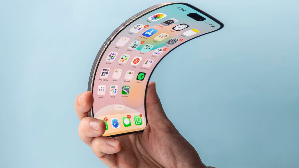 I Really Need Apple to Launch Its Foldable iPhone Flip This Year
