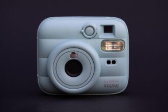 Fujifilm Instax Mini 13 Review: Instant Mini Analog