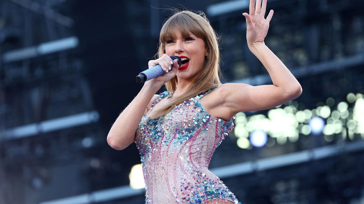 Taylor Swift Trademarks Her Voice and Image to Counter AI