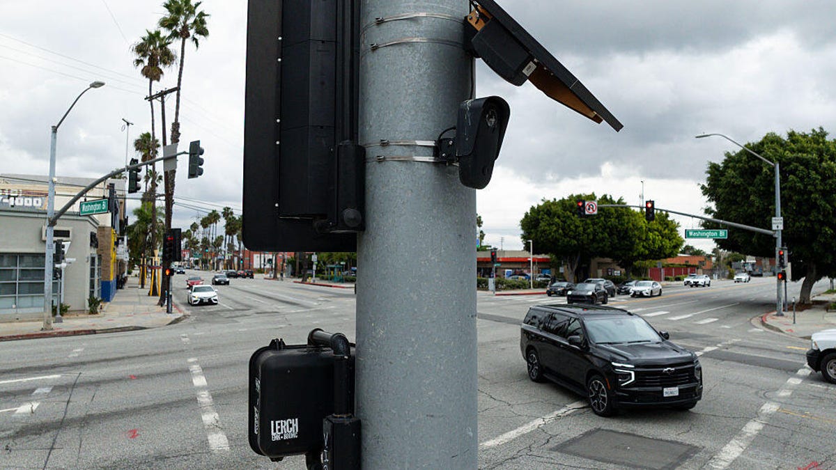 State Laws Against Surveillance and License Plate Cams: What Works Best for Your Privacy