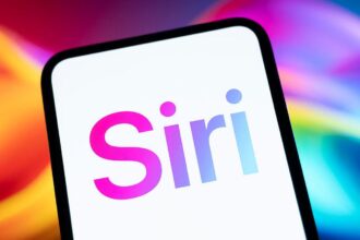 Apple Reportedly Plans to Send Siri Engineers to AI Coding Bootcamp