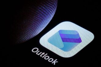 Is Outlook Down? Microsoft Reports Sign-On Issues With Email Client