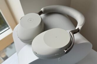 Jabra Evolve3 85 Headset Review: Top Voice-Calling Performance and a Game-Changing Design