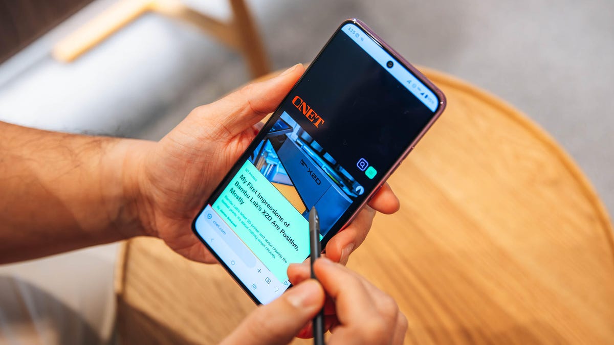 The Best Part of the New Moto G Stylus Phone Is a Pen I Actually Use