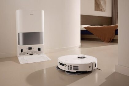 Should You Buy a Self-Emptying Robot Vacuum? The Answer Isn’t So Simple