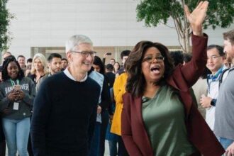 Tim Cook’s Legacy: Turning Apple’s Tech Chic Gadgets Into Status Symbols