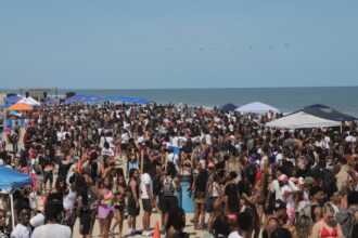 Orange Crush festival returns to Tybee Island as police brace for 50,000 partiers after teen takeover, gunfire