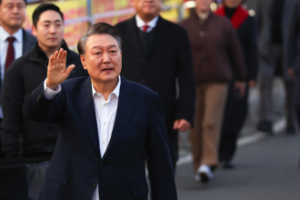 Court sentences former world leader to 7 years in prison for resisting arrest, other charges