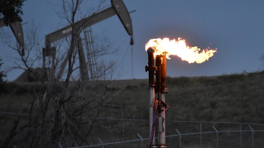 Brussels mulls scrapping methane fines amid energy crisis – leak